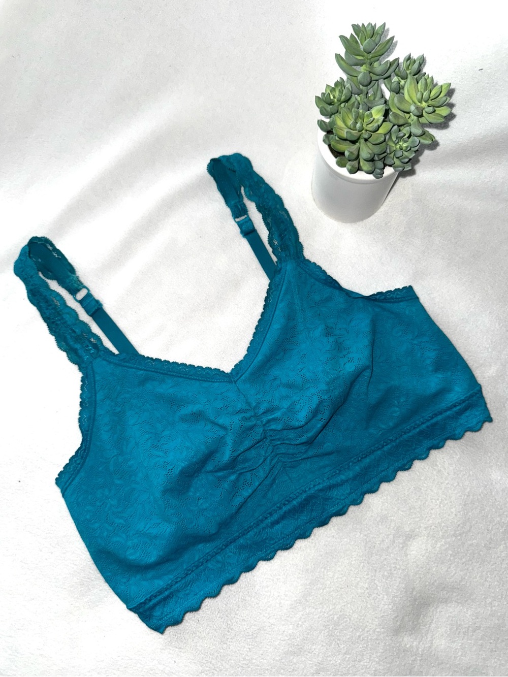 NEW! TORRID Lace Bralette, Teal / Aqua, Size 2X, New Without Tag (Never Worn)